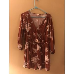 Size Large Aeropostale Flower Romper